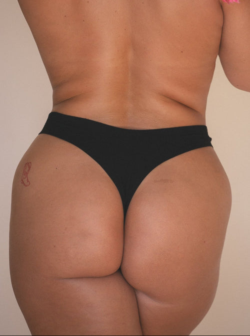 Seamless Curvy G Long Black