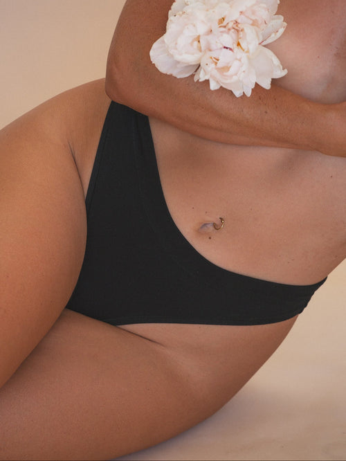 Curvy G Long Black