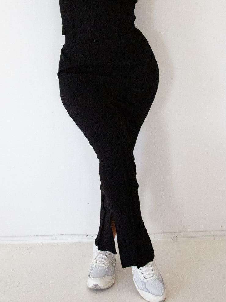 Gia Split Skirt - Midnight Ribbed